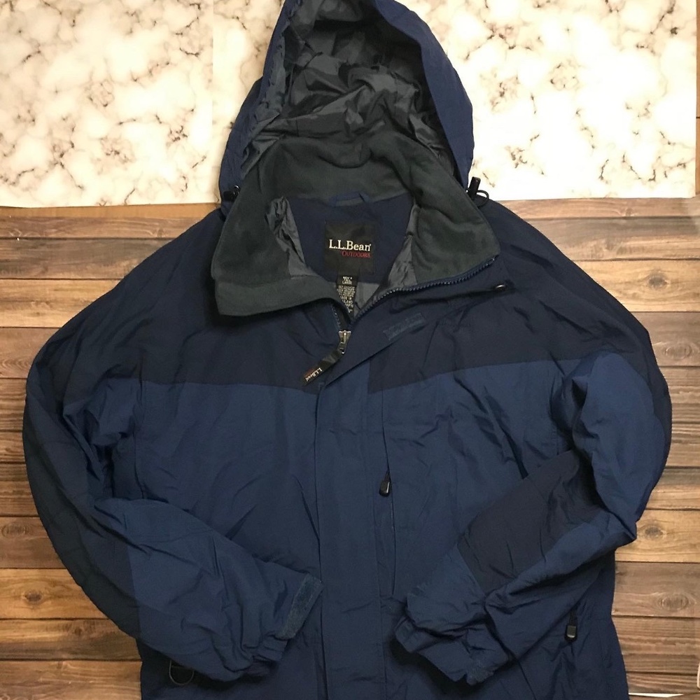 Vintage Blue L.L. Bean Hooded Coat size Large